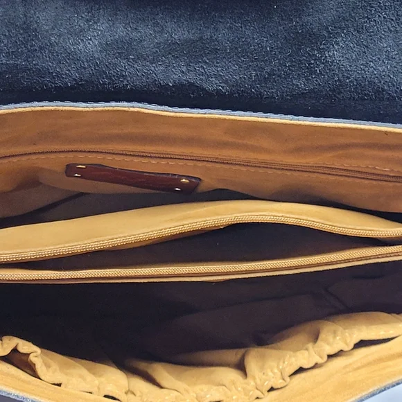 Patricia Nash Leather Shoulder Bag - Picture 5 of 15